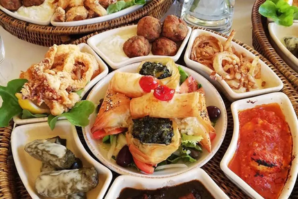 Restaurant Grec Le Bouzouki