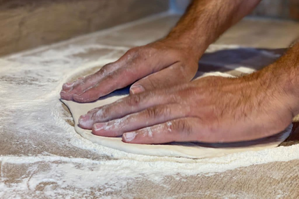 Bio Dan Pizza Le Beausset | Cuisson feu de bois - A base de produits bio & de qualité