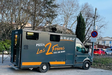 Pizza Les Deux Frères - Cabriès Calas - Cuisson au Feu de Bois