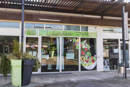 Garden Salade. Cafés.viennoiserie. pâtisseries. Biere. Plat chaud.sur place ou emporter.