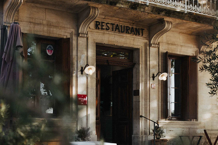 L'Oustalet - Gigondas, Restaurant étoilé et Chambres d'hôtes