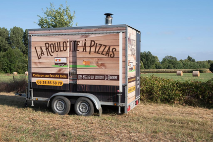 LA ROULOTTE À PIZZA