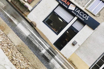 Urban Tacos Amberieux