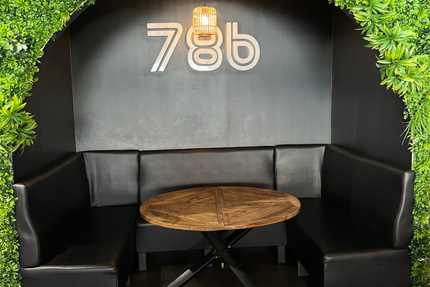 786 Brasserie Fast food