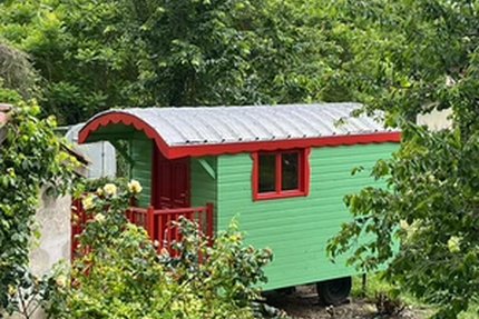 Une bouteille au Canal