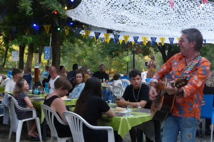 Restaurant la Guinguette de Trébas au bord de l'eau Tarn