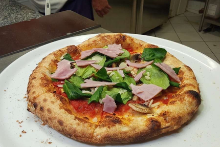 Latt'In Pizz & Burgers Lattes