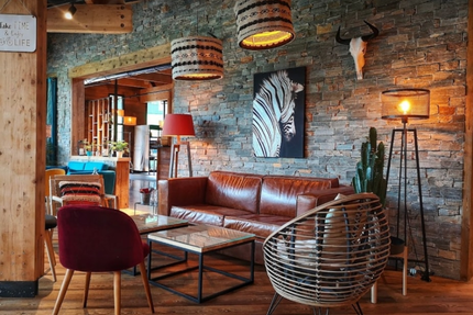 4'47 Restaurant bar lounge