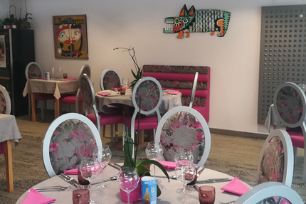 Le Bouche à Oreille