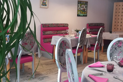 Le Bouche à Oreille