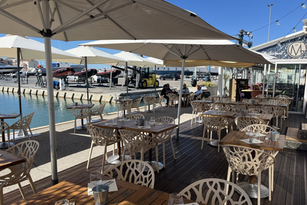 Le MG par Cécile et Grégory Doucey