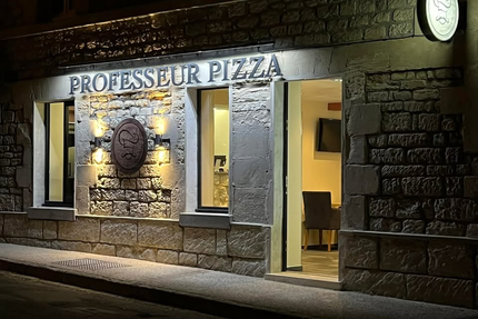 Professeur Pizza - Cuisson au feu de bois