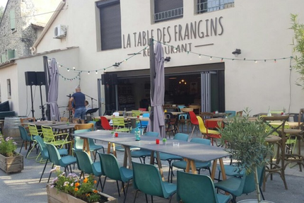 La table des frangins Eyguieres