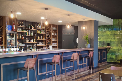 Le Mess - Restaurant Bar Laval