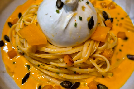 Milo Restaurant Lounge