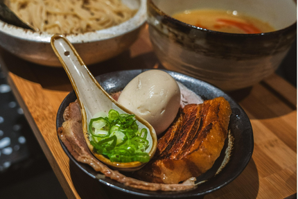 Kawayoshi Ramen Talence – Spécialité : Ramen au bouillon de poulet