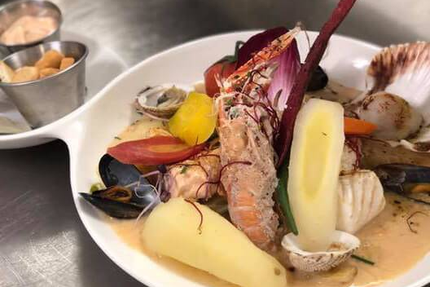 Bistrot Les Rosaires : Restaurant à Plérin