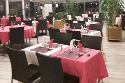 Fourchette et Sable Blanc Restaurant