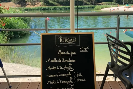 Fourchette et Sable Blanc Restaurant