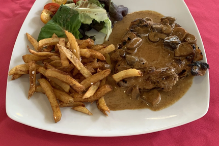 Fourchette et Sable Blanc Restaurant