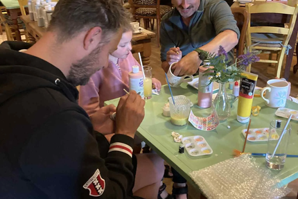 Terracotta Ateliers Créatifs - Peinture sur céramique pour tous !