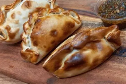 El Almacen, empanada bar