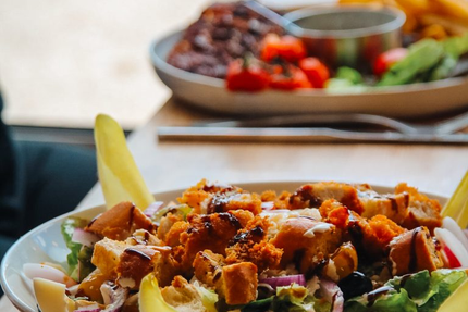 Le bistrot sous les platanes