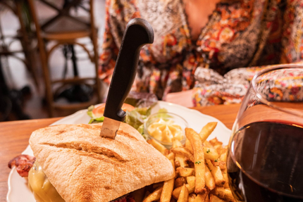 Chez Jeannette Luneray