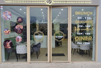 Green café restaurant / Dar Meryem
