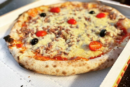 Chez Malou Pizza au feu de bois