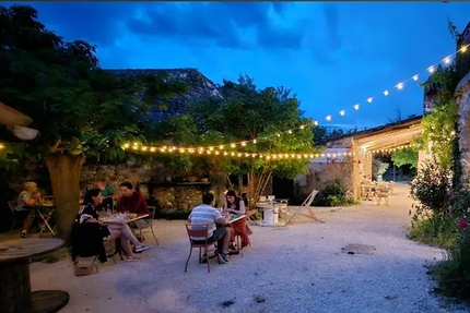 Chez Paulette épicerie / Paulette Voyage RESTAURANT