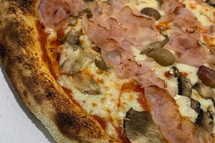 Pizzeria football club