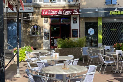 Bistro Du Cours