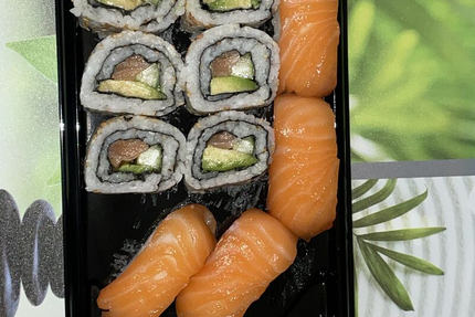 LES DELICES ET SUSHIS DE CECILE