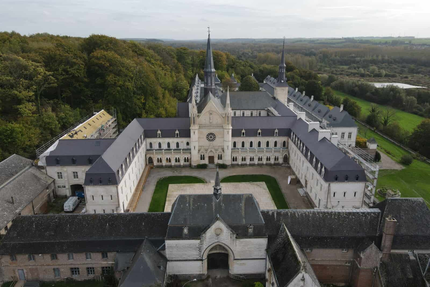 Les Contes de La Bécasse