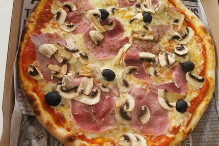 Pizza Belvedere Chez Monica