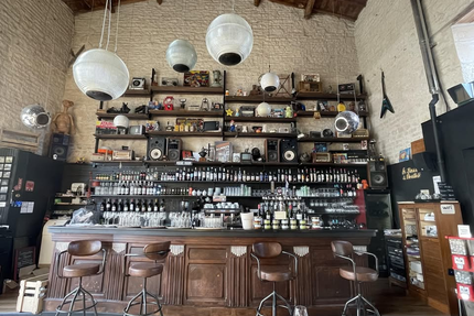 Le Bouche à Oreilles