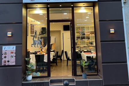 À Madagascar, restaurant Malgache à Tullins