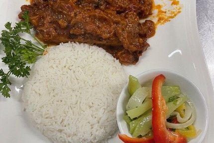 À Madagascar, restaurant Malgache à Tullins