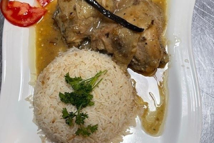 À Madagascar, restaurant Malgache à Tullins