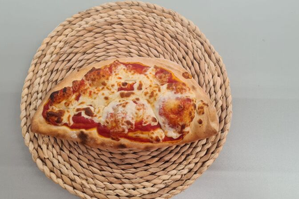 LE CAMION (Le Napolitain) PIZZA CUITE AU FEU DE BOIS