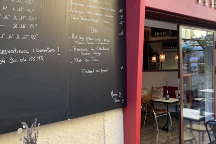 Magnum - Table de Sommeliers en Luberon - St Saturnin les Apt