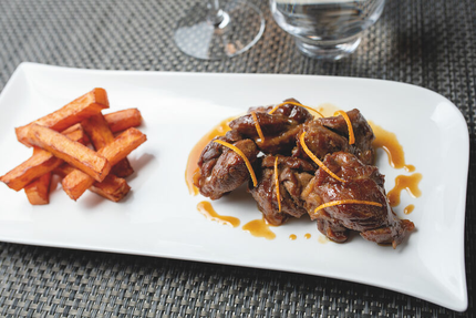 L'Attablée des Rochers