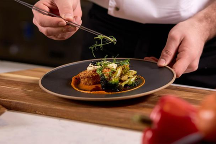 Le Cafe de Gavaudun Restaurant L’Essentiel