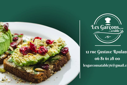 Les Garçons à table !