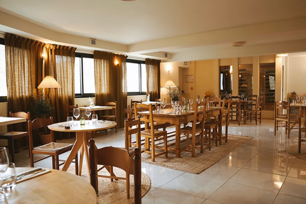 Yoyo Restaurant & Rooftop Provençal à Auriol