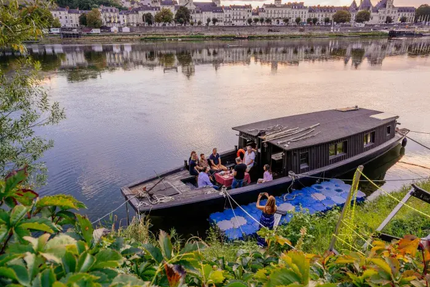 Le Relais Du Château (face au château)