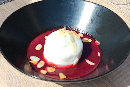 THE OLD SCHOOL TAVERN