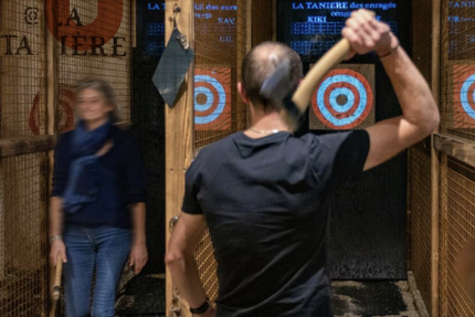 La Tanière des enragés - Bar à bières - Lancer de haches -Escape Games Sensoriel - Restauration québecoise