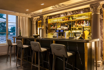 Restaurant La Toile - Hôtel Dolce by Wyndham Versailles
